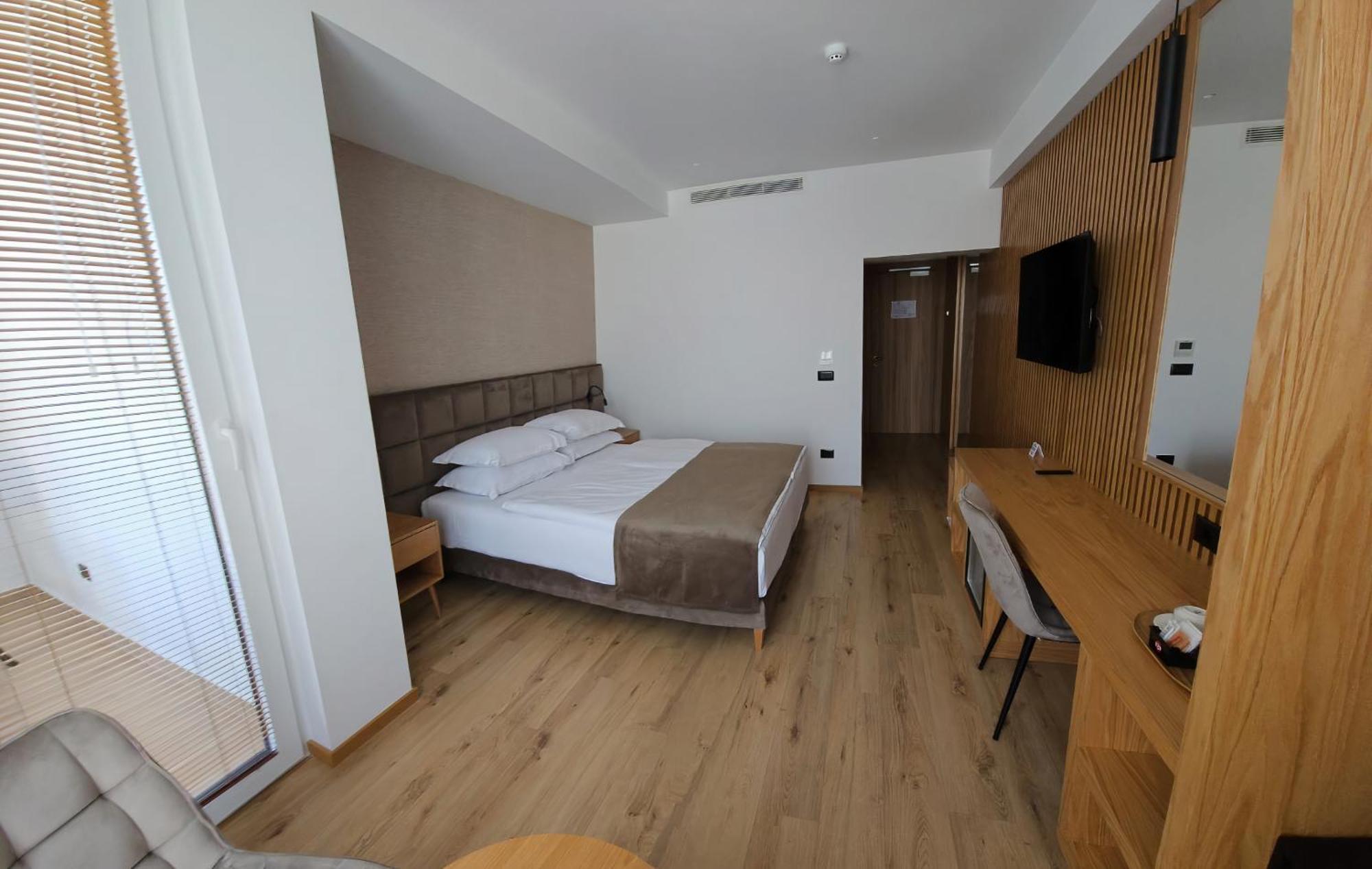 Sibb Hotel Tirana Extérieur photo